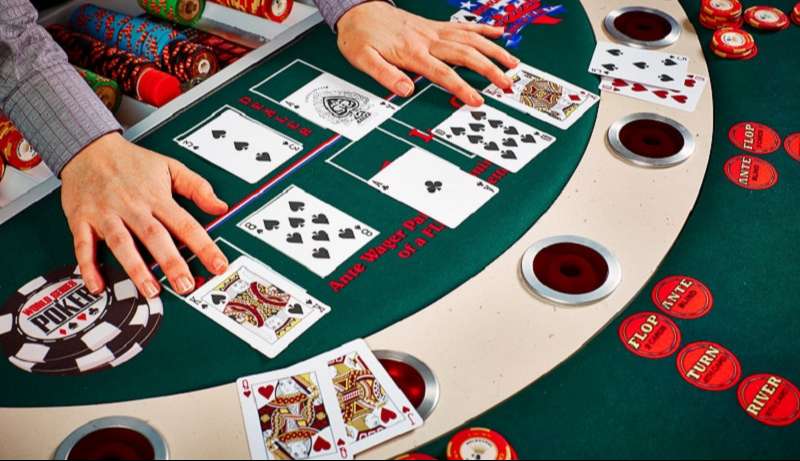 Rejam Poker là gì? Những tình huống người chơi nên cân nhắc Rejam