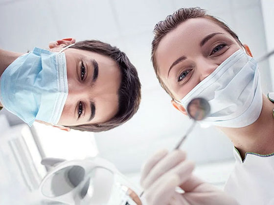 Giới thiệu về chúng tôi | Nha Khoa Hoa Hồng Phương Đông